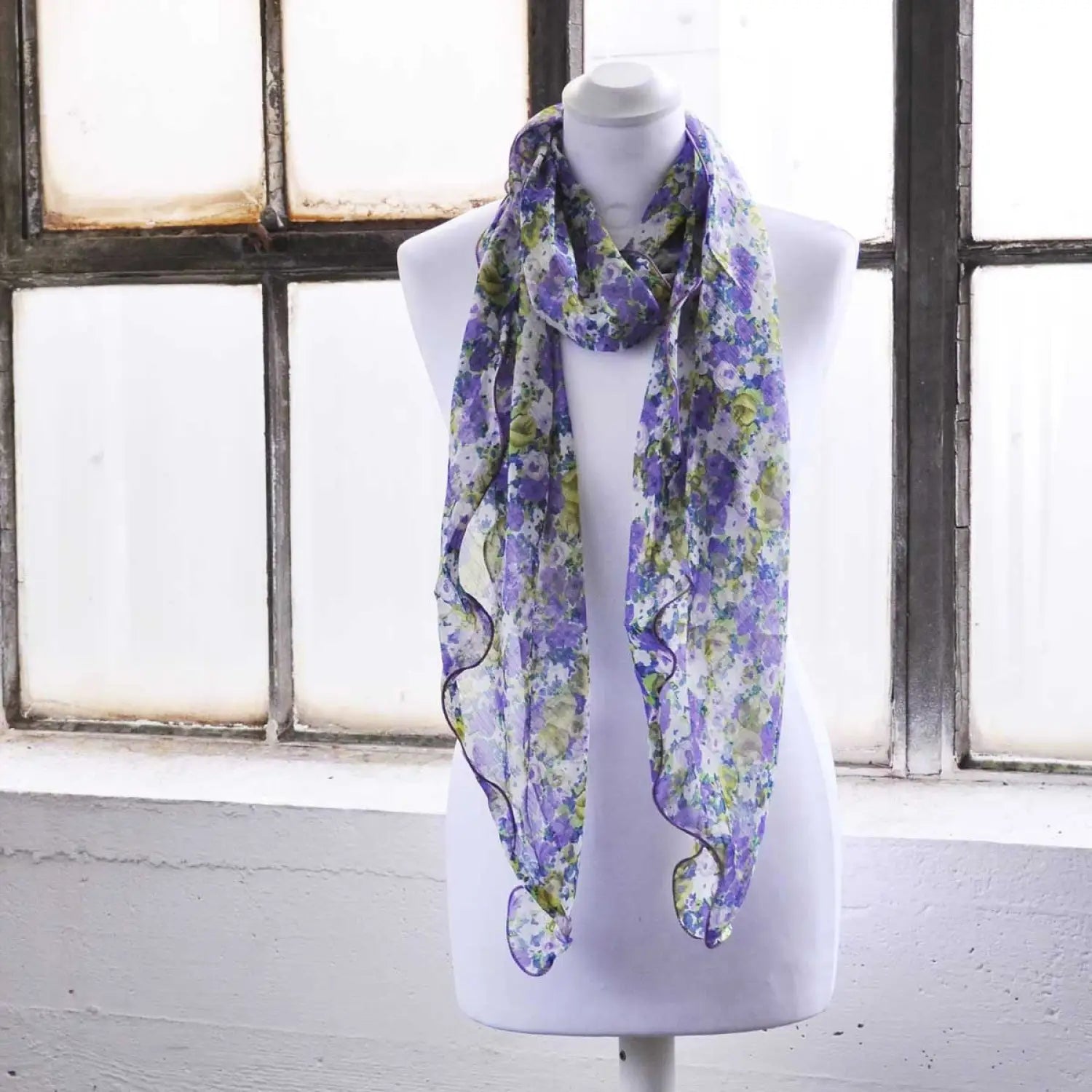 Chic Lightweight Chiffon Scarf with Purple Floral Print