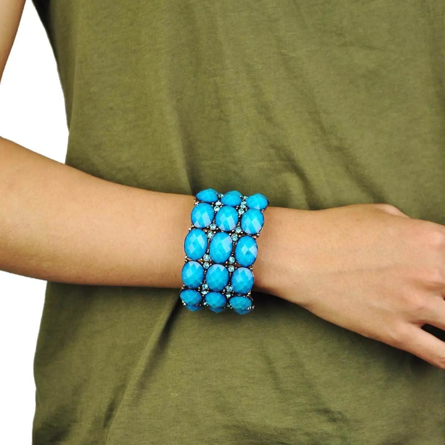 Chunky turquoise bracelet with swish crystals and vivid metal beads