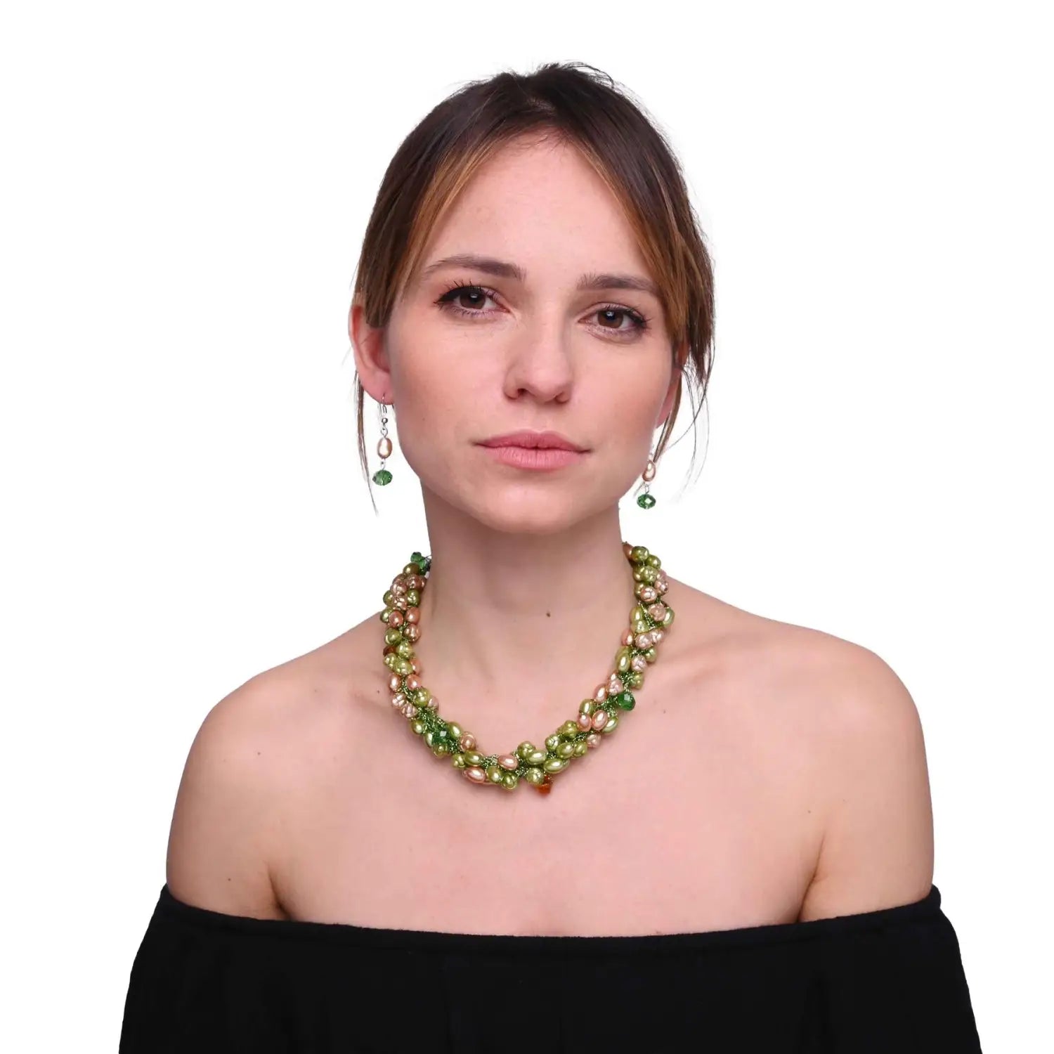 Green pearl bead earring and necklace set for women.